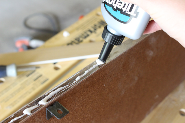 Applying Quick and Thick Glue to Shelf