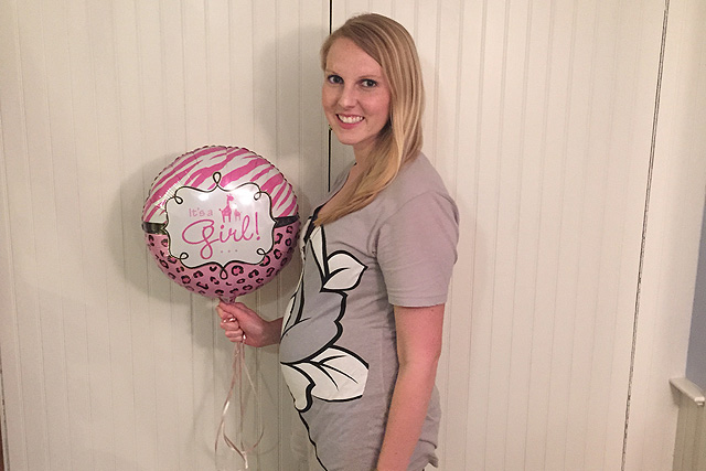 20 weeks pregnant baby bump it's a girl pink balloon