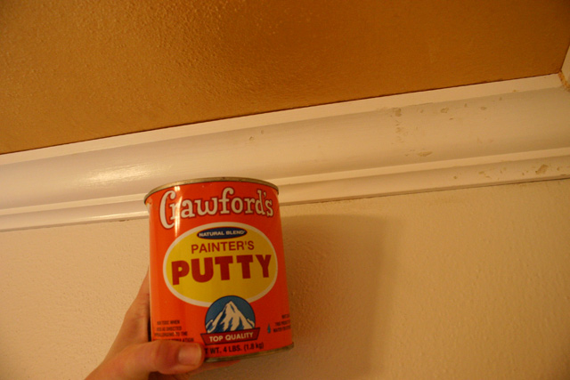 crawford painter's putty orange tin can