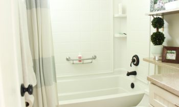 How to Decide on a Shower or Tub for Bathroom Remodel