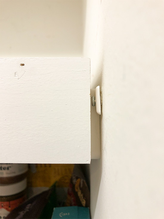 1x3 Front of Shelf Edge Cut Short for Wire Bracket